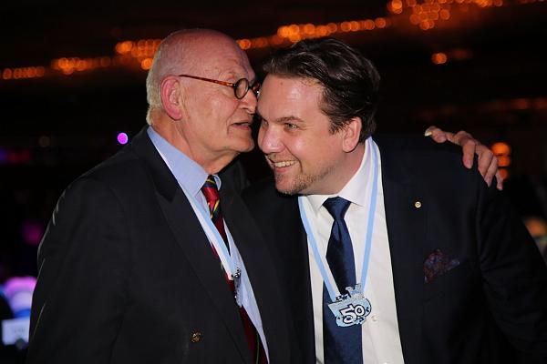 2015-11-14 18-46-17.JPG